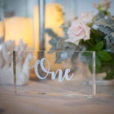 Hire TABLE NUMBER CLEAR ACRYLIC BLOCK WHITE LETTERS